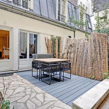 With Terrace - Parc Monceau * Παρίσι